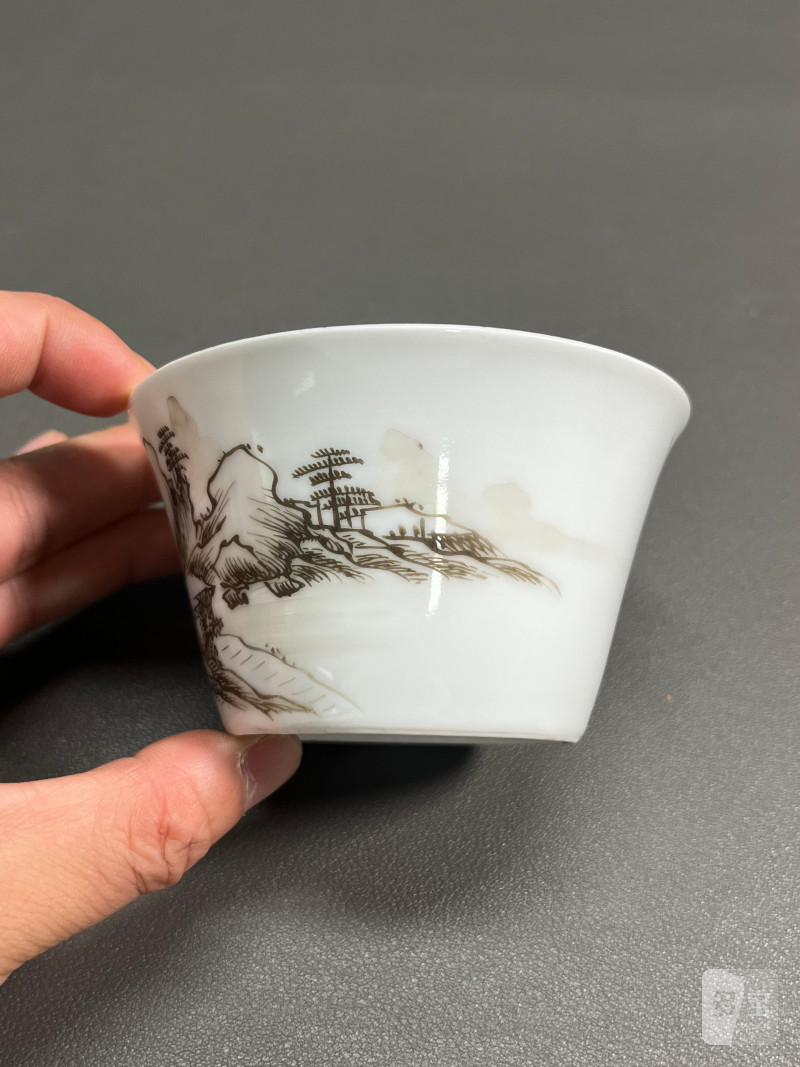 清雍正  墨彩山水人物马蹄杯 - 图8